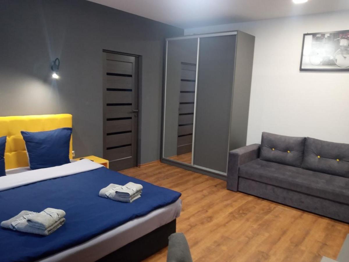 Нова Квартира В Центрі Міста Ujhorod Exterior foto